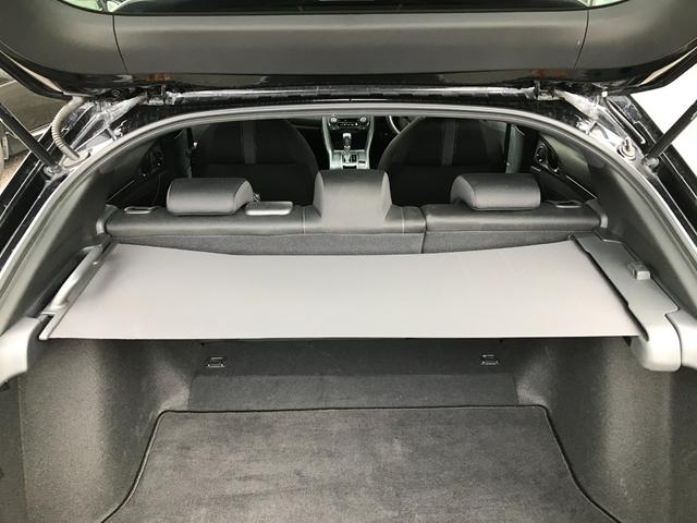 シビック ハッチバック　純正ナビ　フルセグＴＶ　バックカメラ　前後ドライブレコーダー　ＥＴＣ　クルーズコントロール　プッシュスタート　パドルシフト　衝突軽減　シートヒーター　レーンアシスト（27枚目）