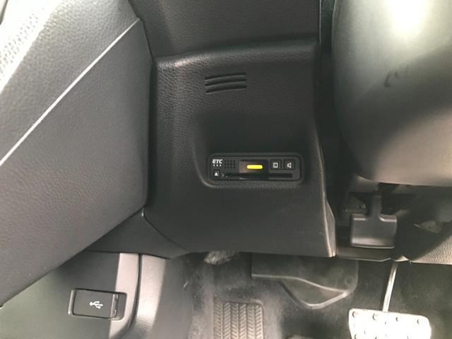 シビック ハッチバック　純正ナビ　フルセグＴＶ　バックカメラ　前後ドライブレコーダー　ＥＴＣ　クルーズコントロール　プッシュスタート　パドルシフト　衝突軽減　シートヒーター　レーンアシスト（32枚目）