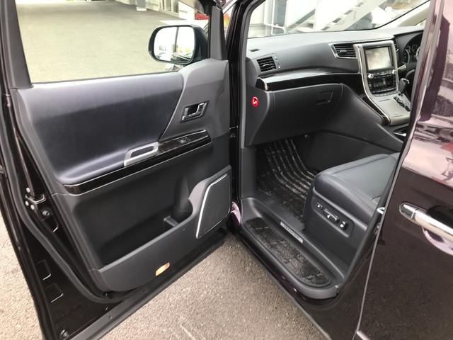 ヴェルファイアハイブリッド ＺＲ　Ｇエディション　メーカーナビ　サンルーフ　ＴＶ　　全周囲カメラ　リアモニター　パワーバックドア　左右パワースライドドア　フロントモデリスタスポイラー　社外２１インチアルミ　メモリー付き黒革パワーシート（24枚目）