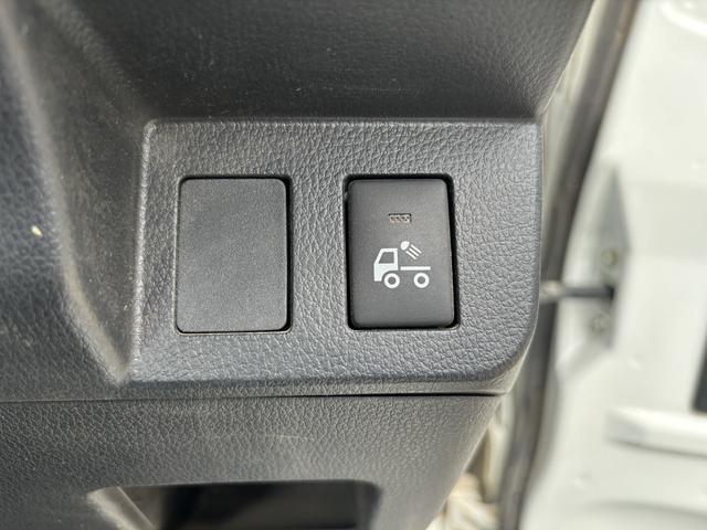 ハイゼットトラック スタンダード　農用スペシャル　４ＷＤ　ＭＴ　エアコン　運転席エアバッグ（6枚目）