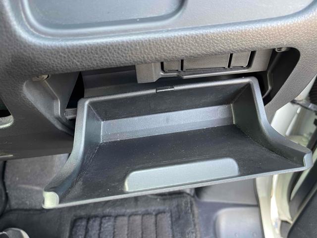 セレナ ハイウェイスター　Ｖセレ＋セーフティ　ＳＨＶ　Ａセフ　ＥＴＣ　全周囲カメラ　ナビ　ＴＶ　クリアランスソナー　オートクルーズコントロール　レーンアシスト　衝突被害軽減システム　両側電動スライドドア　ＬＥＤヘッドランプ　スマートキー　電動格納ミラー（42枚目）