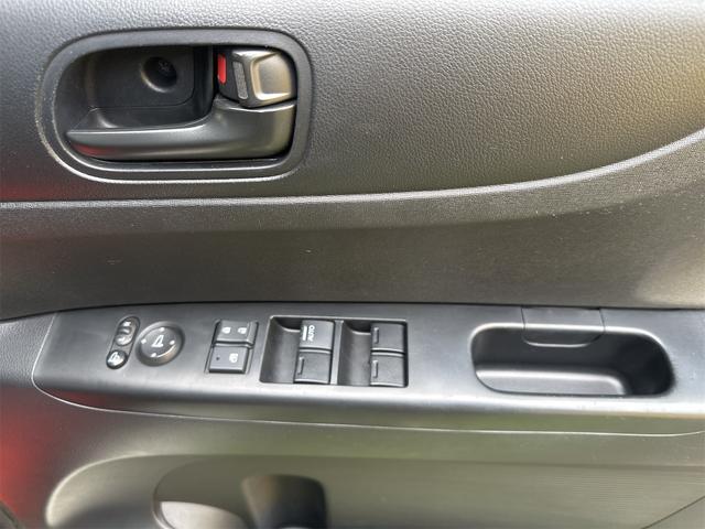 N-BOX G・Lパッケージ 純正ナビ地デジ Bluetooth接続 バックモニター オートエアコン スマートキー2本 ETC パワースライド ロールサンシェード 衝突安全ボディ 取説 ディーラー整備車両 ワンオーナー(28枚目)