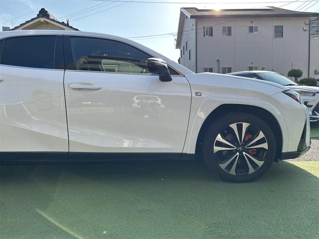 ＵＸ ＵＸ２５０ｈ　Ｆスポーツエモーショナルエクスプローラ　特別使用車　１２．３インチ純正ディスプレイオーディオフルセグ　Ｂｌｕｅｔｏｏｔｈ　マークレビンソン　サンルーフ　全方位カメラ　プリクラッシュセーフティ　車線逸脱防止支援　禁煙車　シートベンチレーション（68枚目）