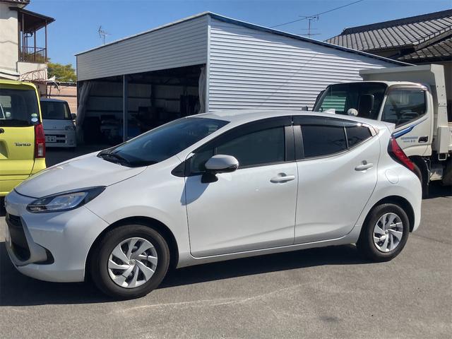 アクア G ドライブレコーダー ETC 全周囲カメラ クリアランスソナー オートクルーズコントロール レーンアシスト 衝突被害軽減システム オートマチックハイビーム オートライト LEDヘッドランプ スマートキー(5枚目)