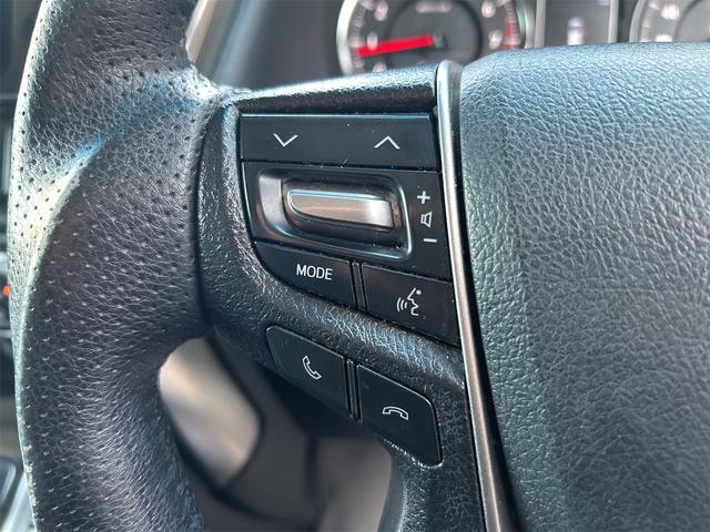 �n���h���ɂ��ڗ�����C��͌�����܂���B�ڐ���傫�����炷���ƂȂ��{�^���̑�����s�����Ƃ��ł��܂��B