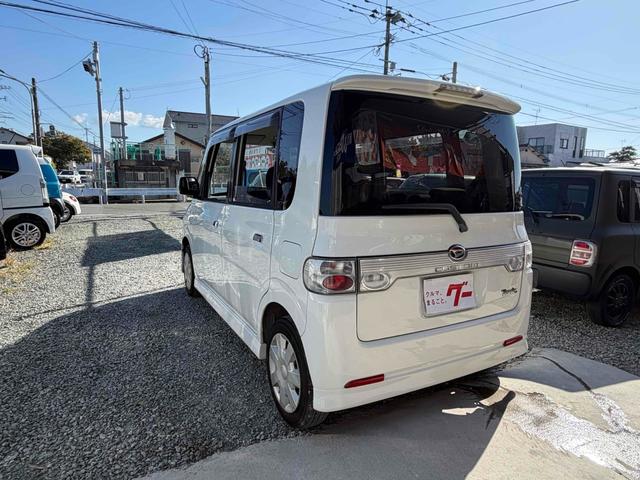 タント カスタムＬ　ＨＩＤ　キーレスエントリー　電動格納ミラー　ベンチシート　ＡＴ　盗難防止システム　ＡＢＳ　ＣＤ　ＭＤ　衝突安全ボディ　エアコン　パワーステアリング（4枚目）