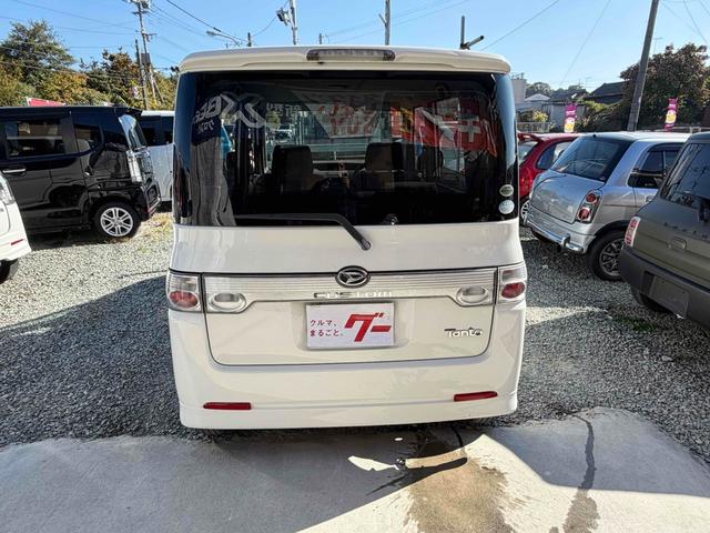 タント カスタムＬ　ＨＩＤ　キーレスエントリー　電動格納ミラー　ベンチシート　ＡＴ　盗難防止システム　ＡＢＳ　ＣＤ　ＭＤ　衝突安全ボディ　エアコン　パワーステアリング（5枚目）