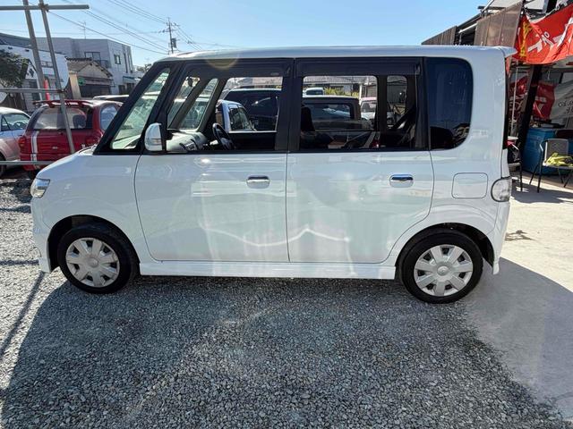 タント カスタムＬ　ＨＩＤ　キーレスエントリー　電動格納ミラー　ベンチシート　ＡＴ　盗難防止システム　ＡＢＳ　ＣＤ　ＭＤ　衝突安全ボディ　エアコン　パワーステアリング（8枚目）