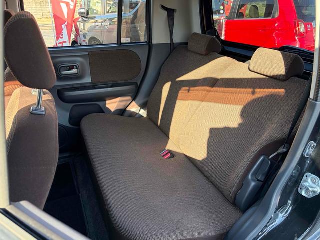 アルトラパン Ｘ　ＴＶ　スマートキー　電動格納ミラー　ベンチシート　ＣＶＴ　盗難防止システム　ＡＢＳ　ＣＤ　ＤＶＤ再生　ＵＳＢ　アルミホイール　衝突安全ボディ　エアコン　パワーステアリング　パワーウィンドウ（14枚目）