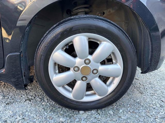 アルトラパン Ｘ　ＴＶ　スマートキー　電動格納ミラー　ベンチシート　ＣＶＴ　盗難防止システム　ＡＢＳ　ＣＤ　ＤＶＤ再生　ＵＳＢ　アルミホイール　衝突安全ボディ　エアコン　パワーステアリング　パワーウィンドウ（23枚目）