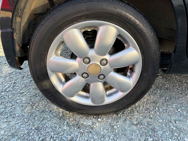 アルトラパン Ｘ　ＴＶ　スマートキー　電動格納ミラー　ベンチシート　ＣＶＴ　盗難防止システム　ＡＢＳ　ＣＤ　ＤＶＤ再生　ＵＳＢ　アルミホイール　衝突安全ボディ　エアコン　パワーステアリング　パワーウィンドウ（24枚目）