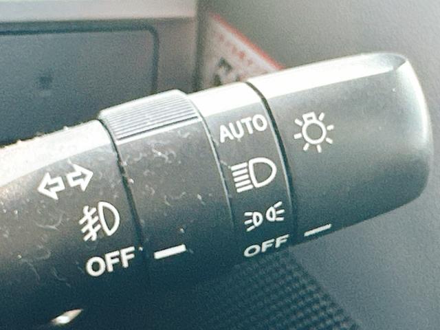 タント カスタムＸ　ＳＡ　ＥＴＣ　両側スライド・片側電動　衝突被害軽減システム　オートライト　ＬＥＤヘッドランプ　スマートキー　アイドリングストップ　電動格納ミラー　ベンチシート　ＣＶＴ　盗難防止システム　ＡＢＳ　ＥＳＣ　ＣＤ（9枚目）