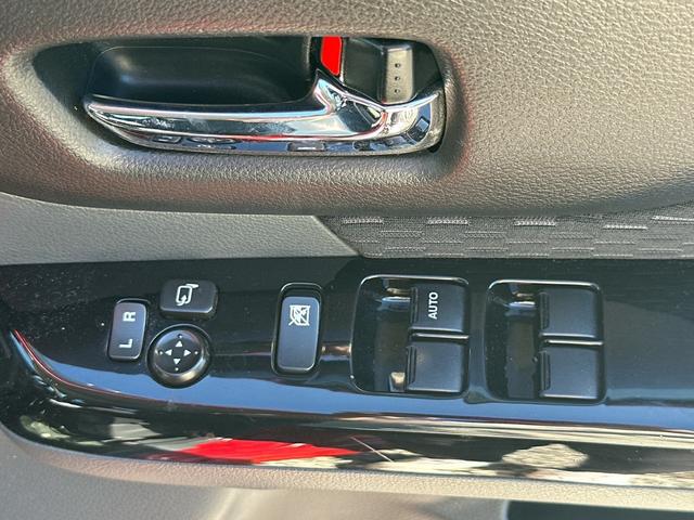 フレアワゴンカスタムスタイル XS 保証12ヵ月・走行無制限 バックカメラ 両側スライド・片側電動 TV 衝突被害軽減システム HID スマートキー アイドリングストップ 電動格納ミラー ベンチシート CVT 盗難防止システム ABS(28枚目)