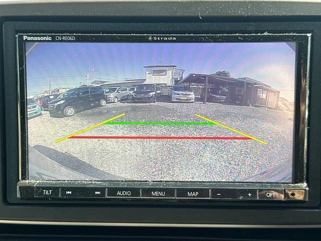 バックカメラ装備。駐車が苦手な方には欠かせません。