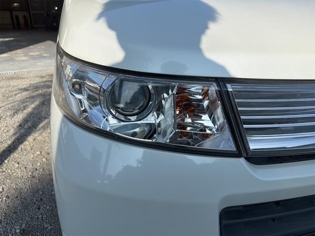 ワゴンＲスティングレー Ｔ　Ｔターボ、ＨＩＤ　スマートキー　電動格納ミラーベンチシート　ＣＶＴ　盗難防止システム　ＡＢＳ　ＣＤ　　アルミホイール　衝突安全ボディ　エアコン　パワーステアリング　パワーウィンドウ（21枚目）
