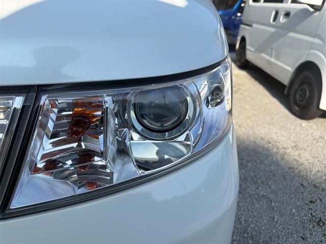 ワゴンＲスティングレー Ｔ　Ｔターボ、ＨＩＤ　スマートキー　電動格納ミラーベンチシート　ＣＶＴ　盗難防止システム　ＡＢＳ　ＣＤ　　アルミホイール　衝突安全ボディ　エアコン　パワーステアリング　パワーウィンドウ（22枚目）