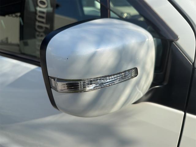ワゴンＲスティングレー Ｔ　Ｔターボ、ＨＩＤ　スマートキー　電動格納ミラーベンチシート　ＣＶＴ　盗難防止システム　ＡＢＳ　ＣＤ　　アルミホイール　衝突安全ボディ　エアコン　パワーステアリング　パワーウィンドウ（23枚目）