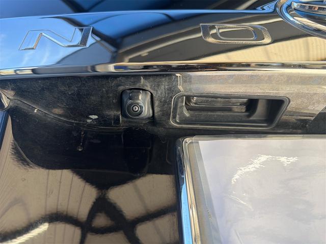 TOYOTA NOAH HYBRID SI WxB III