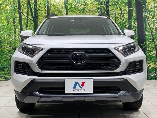 ＲＡＶ４ アドベンチャー　オフロードパッケージ　４ＷＤ　衝突軽減装置　レーダークルーズ　純正９型ナビ　ＣａｒＰｌａｙ　禁煙車　ＥＴＣ　ルーフレール　レザーシート　メモリーシート　シートベンチレーション　バックカメラ　ＬＥＤヘッド　コーナーセンサー（14枚目）