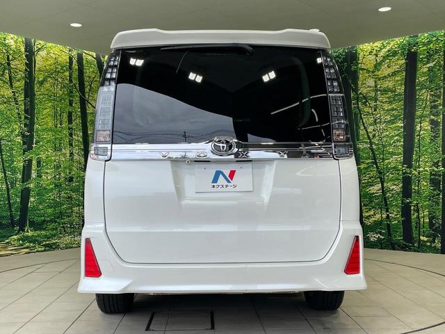 ヴォクシー ＺＳ　煌　両側電動ドア　９型ＢＩＧーＸ　バックカメラ　衝突被害軽減システム　禁煙車　スマートキー　ＬＥＤヘッド　ビルトインＥＴＣ　オートハイビーム　車線逸脱警報　オートライト　デュアルエアコン　７人乗り（15枚目）