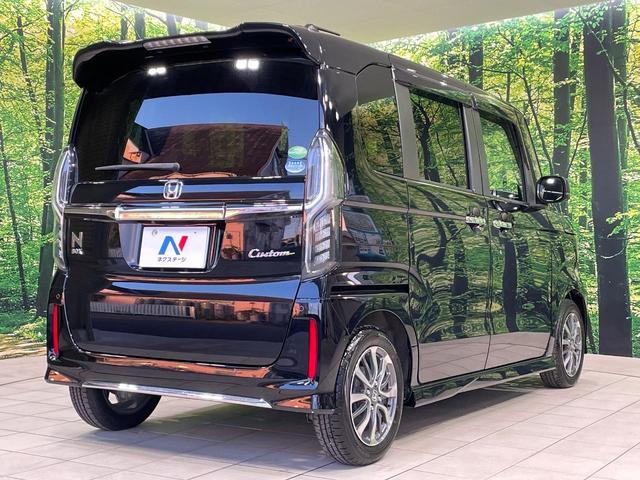 Ｎ－ＢＯＸカスタム Ｌ　電動スライドドア　バックカメラ　衝突軽減装置　アダプティブクルーズ　禁煙車　前席シートヒーター　コーナーセンサー　スマートキー　ＬＥＤヘッド　純正ディスプレイオーディオ　オートハイビーム　車線逸脱警報（17枚目）