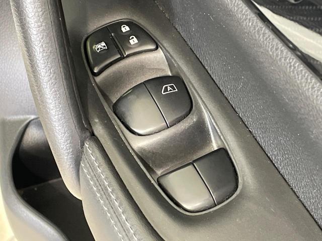 エクストレイル ２０Ｘｉ　４ＷＤ　純正ＳＤナビ　全周囲カメラ　衝突被害軽減システム　レーダークルーズ　禁煙車　電動リアゲート　ハーフレザーシート　ドラレコ　コーナーセンサー　スマートキー　ＬＥＤヘッド　ビルトインＥＴＣ（62枚目）