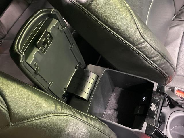 カローラツーリング ハイブリッド　ダブルバイビー　純正１０．５型ナビ　バックカメラ　衝突被害軽減システム　レーダークルーズ　禁煙車　スマートキー　ＬＥＤヘッド　ＥＴＣ２．０　オートハイビーム　車線逸脱警報　オートライト　オートエアコン（61枚目）
