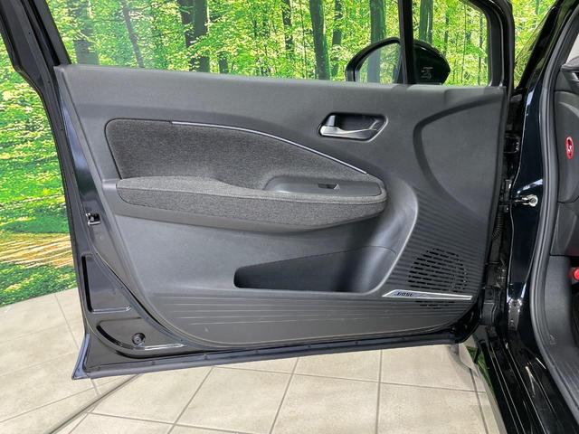 オーラ Ｇ　純正９型ナビ　全周囲カメラ　ＢＯＳＥサウンド　衝突軽減装置　レーダークルーズ　ハーフレザーシート　ドラレコ　コーナーセンサー　スマートキー　ＬＥＤヘッド　ＥＴＣ　オートハイビーム　車線逸脱警報（53枚目）