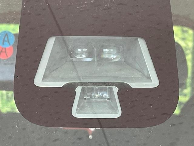 デイズルークス ハイウェイスター　Ｘ　電動スライドドア　全周囲カメラ　衝突軽減装置　禁煙車　スマートキー　ＨＩＤヘッド　オートエアコン　純正１４インチアルミ　ＣＤ　革巻きステアリング　フォグライト　電動格納ミラー　後席格納（4枚目）