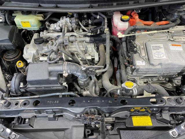 アクア G 純正ナビ バックカメラ 前席シートヒーター スマートキー LEDヘッド ETC オートライト オートエアコン 純正15インチアルミ Bluetooth CD DVD再生 フルセグ 革巻きステアリング(18枚目)