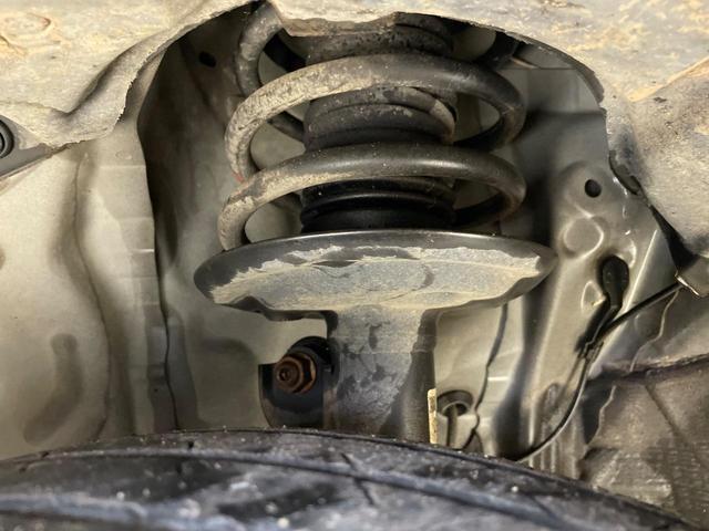 アクア G 純正ナビ バックカメラ 前席シートヒーター スマートキー LEDヘッド ETC オートライト オートエアコン 純正15インチアルミ Bluetooth CD DVD再生 フルセグ 革巻きステアリング(20枚目)