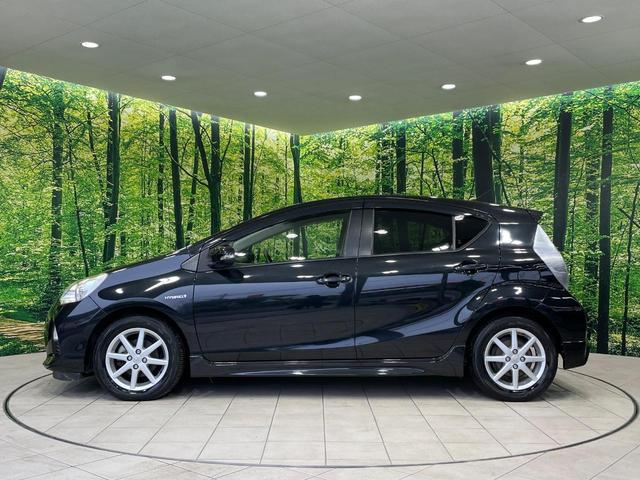 アクア G 純正ナビ バックカメラ 前席シートヒーター スマートキー LEDヘッド ETC オートライト オートエアコン 純正15インチアルミ Bluetooth CD DVD再生 フルセグ 革巻きステアリング(24枚目)