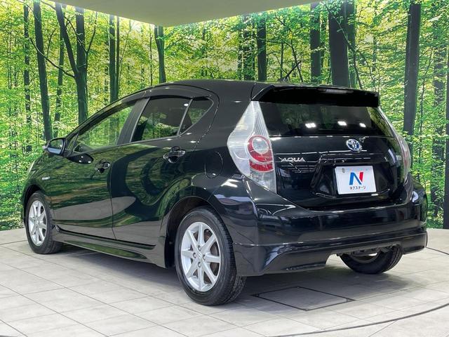 アクア G 純正ナビ バックカメラ 前席シートヒーター スマートキー LEDヘッド ETC オートライト オートエアコン 純正15インチアルミ Bluetooth CD DVD再生 フルセグ 革巻きステアリング(25枚目)