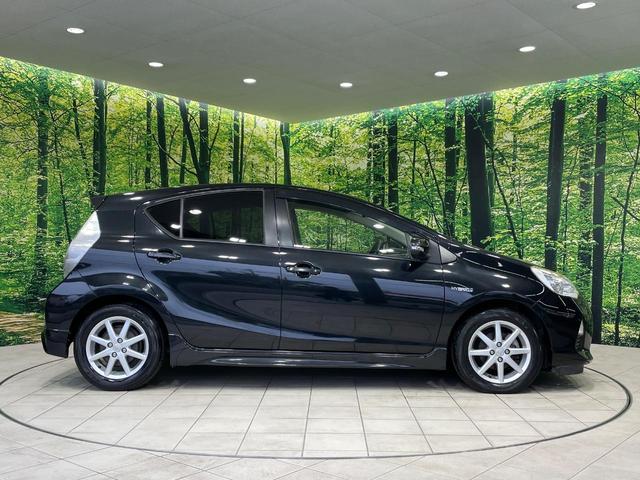 アクア G 純正ナビ バックカメラ 前席シートヒーター スマートキー LEDヘッド ETC オートライト オートエアコン 純正15インチアルミ Bluetooth CD DVD再生 フルセグ 革巻きステアリング(26枚目)