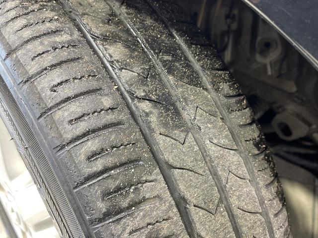 アクア G 純正ナビ バックカメラ 前席シートヒーター スマートキー LEDヘッド ETC オートライト オートエアコン 純正15インチアルミ Bluetooth CD DVD再生 フルセグ 革巻きステアリング(30枚目)