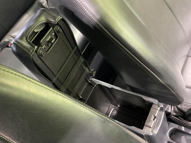 アクア G 純正ナビ バックカメラ 前席シートヒーター スマートキー LEDヘッド ETC オートライト オートエアコン 純正15インチアルミ Bluetooth CD DVD再生 フルセグ 革巻きステアリング(43枚目)