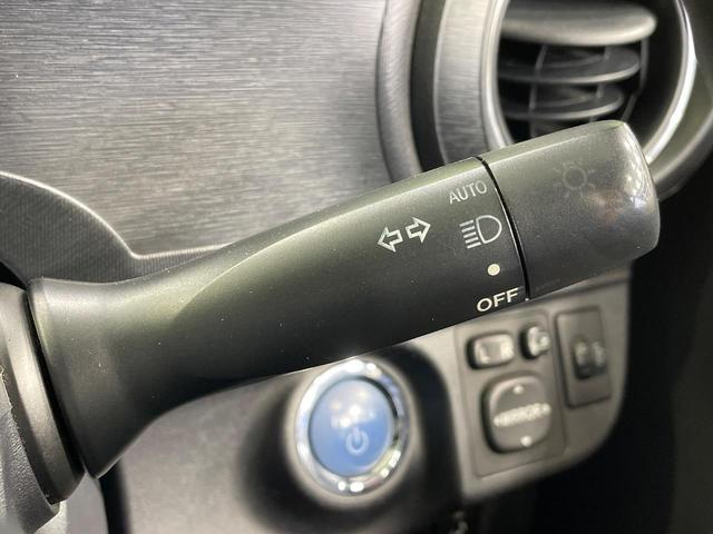 アクア G 純正ナビ バックカメラ 前席シートヒーター スマートキー LEDヘッド ETC オートライト オートエアコン 純正15インチアルミ Bluetooth CD DVD再生 フルセグ 革巻きステアリング(50枚目)