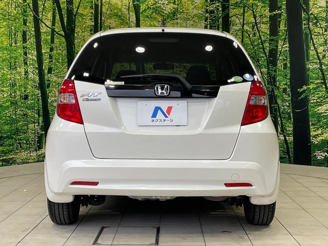 フィット G・10thアニバーサリー 純正SDナビ 禁煙車 スマートキー LEDヘッド オートライト CD DVD再生 地デジ(15枚目)
