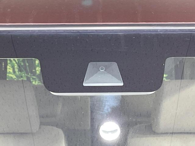 N-BOX Gホンダセンシング 純正ディスプレイオーディオ バックカメラ 衝突軽減装置 レーダークルーズ 禁煙車 コーナーセンサー スマートキー LEDヘッド ETC オートハイビーム 車線逸脱警報 オートライト オートエアコン(5枚目)