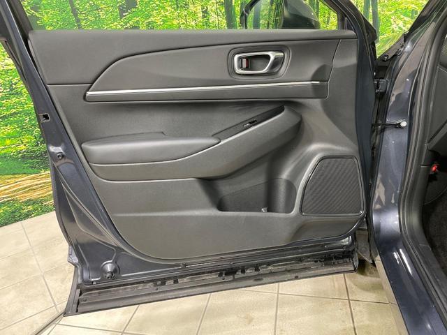 ヴェゼル e:HEV Z 全周囲カメラ 衝突被害軽減システム レーダークルーズ 電動リアゲート ハーフレザーシート コーナーセンサー スマートキー LEDヘッド ETC2.0 オートハイビーム 車線逸脱警報 オートライト(32枚目)