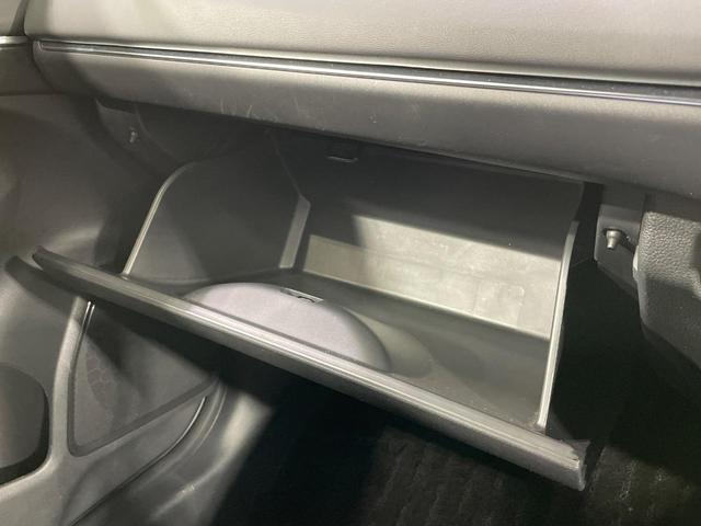 ヴェゼル e:HEV Z 全周囲カメラ 衝突被害軽減システム レーダークルーズ 電動リアゲート ハーフレザーシート コーナーセンサー スマートキー LEDヘッド ETC2.0 オートハイビーム 車線逸脱警報 オートライト(41枚目)