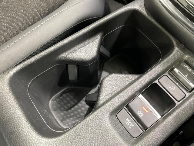 ヴェゼル e:HEV Z 全周囲カメラ 衝突被害軽減システム レーダークルーズ 電動リアゲート ハーフレザーシート コーナーセンサー スマートキー LEDヘッド ETC2.0 オートハイビーム 車線逸脱警報 オートライト(43枚目)