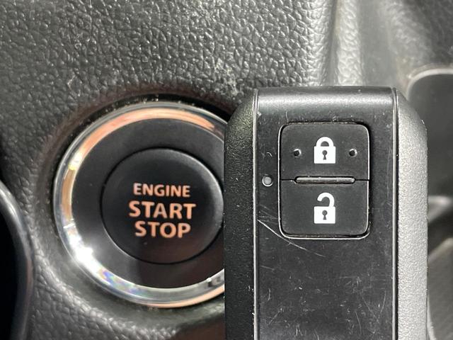 ワゴンR ハイブリッドFX 衝突被害軽減システム シートヒーター ドラレコ コーナーセンサー スマートキー オートハイビーム 車線逸脱警報 オートライト オートエアコン CD(7枚目)