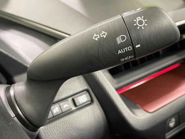 プリウス Ｚ　純正１２インチナビ　全周囲カメラ　衝突被害軽減システム　レーダークルーズ　禁煙車　前席シートエアコン　コーナーセンサー　スマートキー　ＬＥＤヘッドライト　ＥＴＣ２．０　オートハイビーム（58枚目）