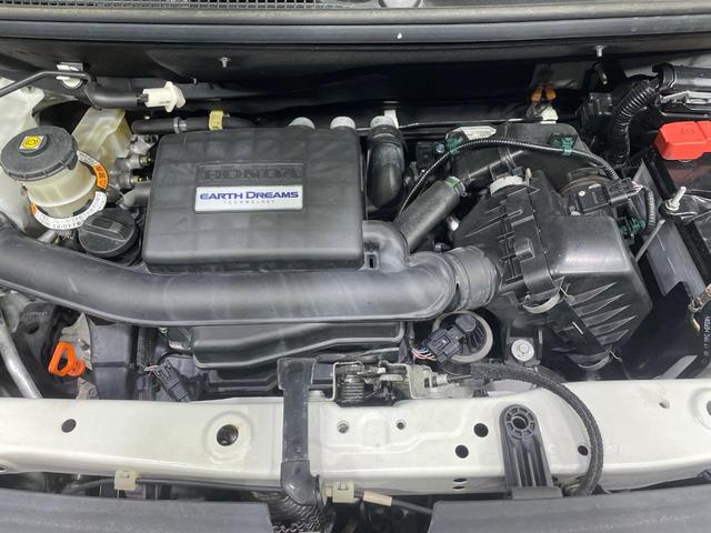 N-BOX G・Lホンダセンシング 電動スライドドア 純正SDナビ バックカメラ 衝突被害軽減システム レーダークルーズ 禁煙車 コーナーセンサー スマートキー LEDヘッド ビルトインETC オートハイビーム 車線逸脱警報(18枚目)