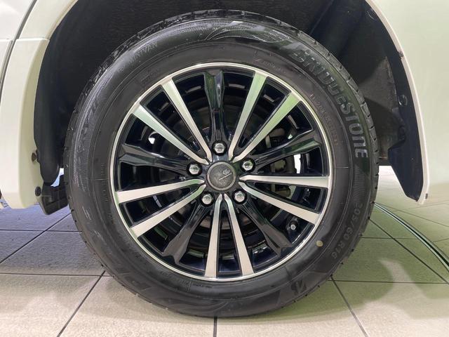 ノア Ｓ　両側電動ドア　純正ＨＤＤナビ　後席モニター　バックカメラ　禁煙車　スマートキー　ＨＩＤヘッド　ビルトインＥＴＣ　デュアルエアコン　ＣＤ　ＤＶＤ再生　地デジ（28枚目）