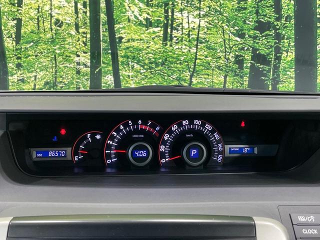 ノア Ｓ　両側電動ドア　純正ＨＤＤナビ　後席モニター　バックカメラ　禁煙車　スマートキー　ＨＩＤヘッド　ビルトインＥＴＣ　デュアルエアコン　ＣＤ　ＤＶＤ再生　地デジ（33枚目）