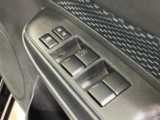 ノート X DIG-S Vセレクション+セーフティII 衝突軽減装置 全周囲カメラ 純正ナビ コーナーセンサー ETC LEDヘッド スマートキー オートライト オートエアコン 禁煙車 Bluetooth フルセグTV 電動格納ミラー(31枚目)