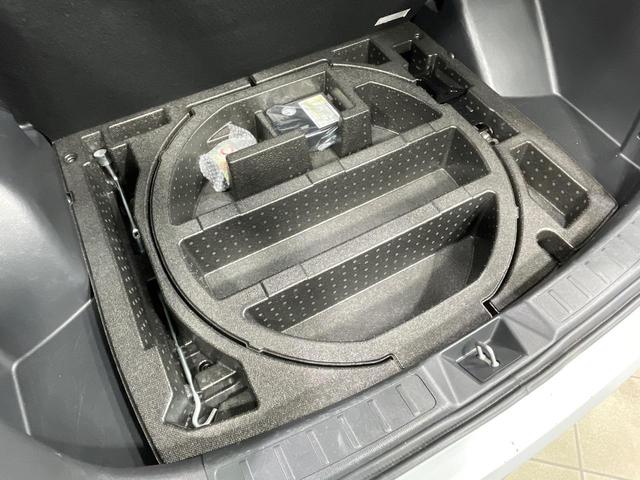 エクリプスクロス ブラックエディション 純正8インチナビ 4WD サンルーフ 全周囲カメラ 衝突被害軽減システム レーダークルーズ 禁煙車 電動リアゲート ハーフレザーシート 全席シートヒーター パワーシート コーナーセンサー(41枚目)