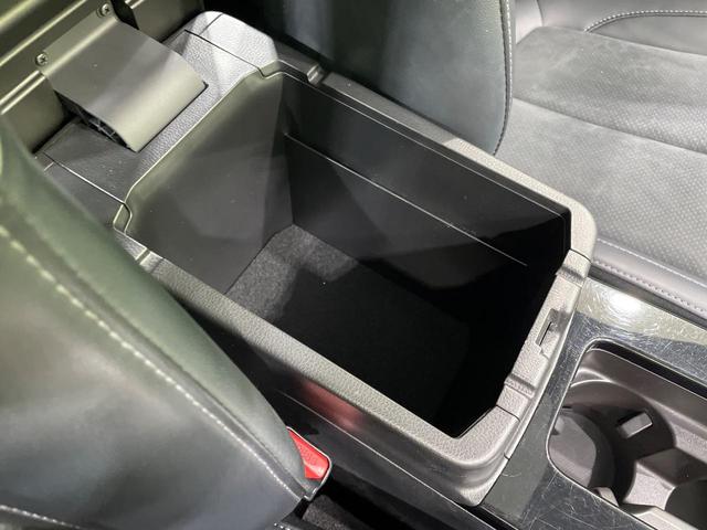 エクリプスクロス ブラックエディション 純正8インチナビ 4WD サンルーフ 全周囲カメラ 衝突被害軽減システム レーダークルーズ 禁煙車 電動リアゲート ハーフレザーシート 全席シートヒーター パワーシート コーナーセンサー(56枚目)